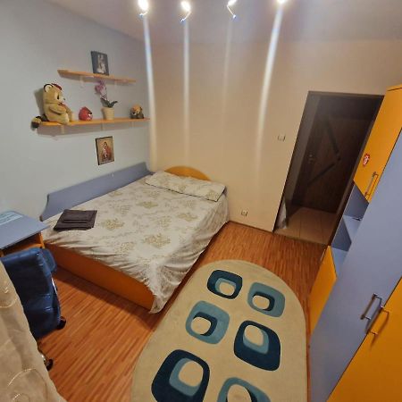 شقة Târgu Jiu  في Apartament Victoria المظهر الخارجي الصورة