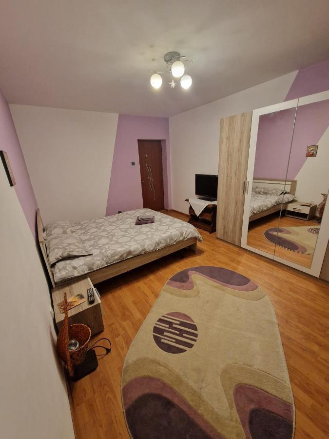 شقة Târgu Jiu  في Apartament Victoria المظهر الخارجي الصورة